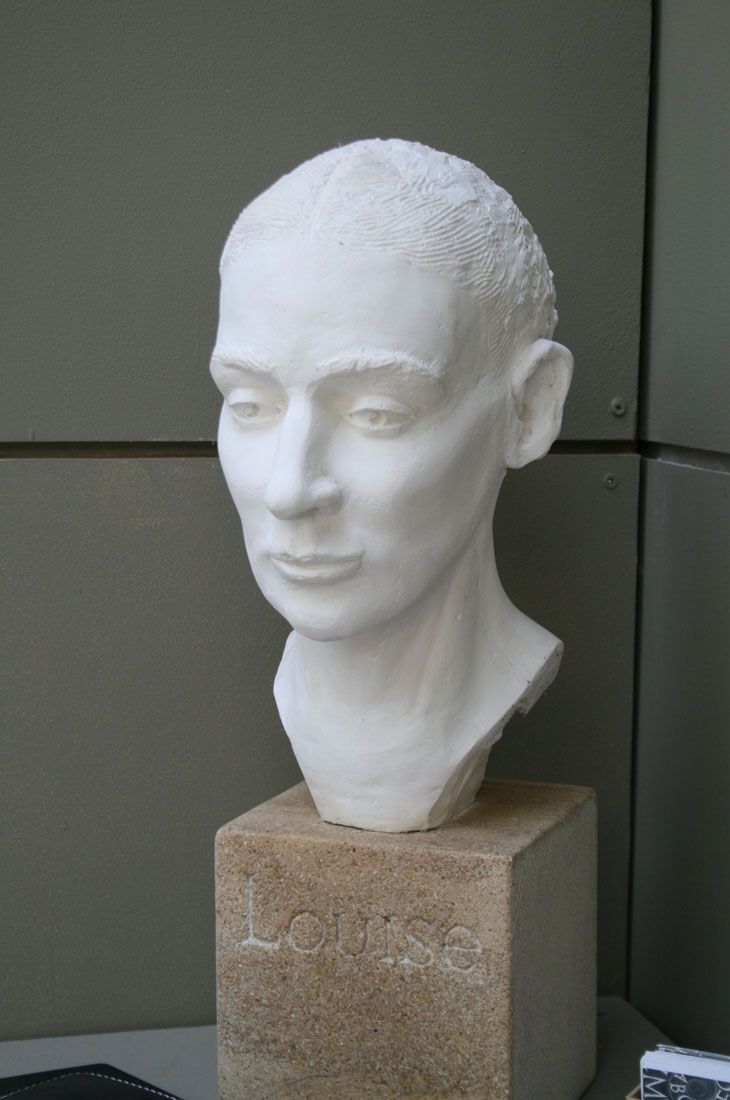 dư 1 đầu tượng nam để học vẽ, tặng bạn nào cần :) - 1